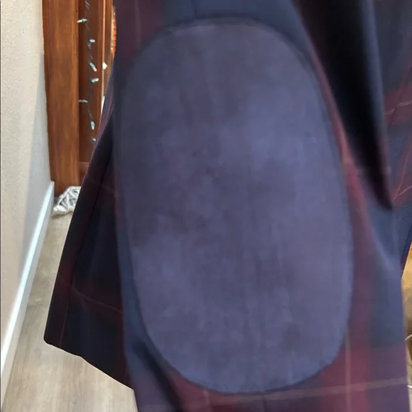 Tommy Hilfiger Women's Navy and Burgundy Plaid Blazer - Picture 5 of 6